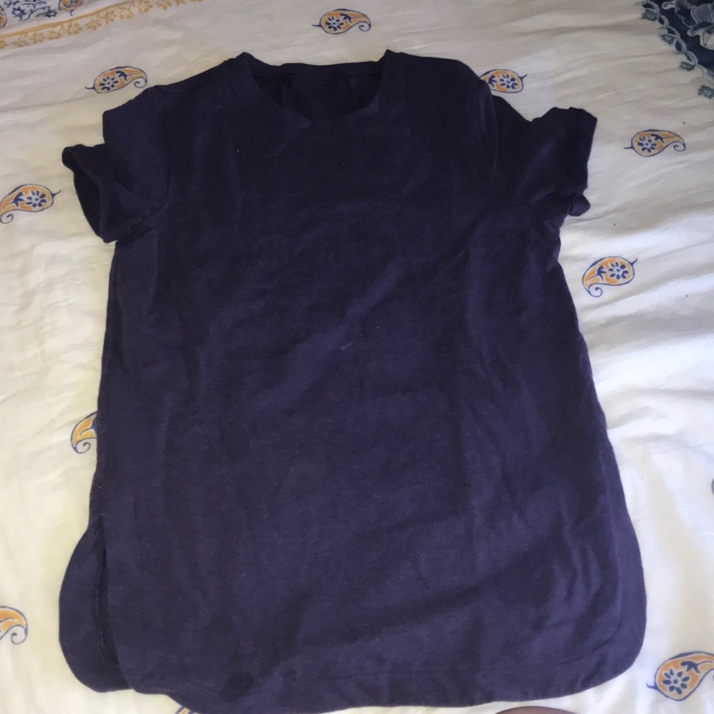 Lululemon t shirt